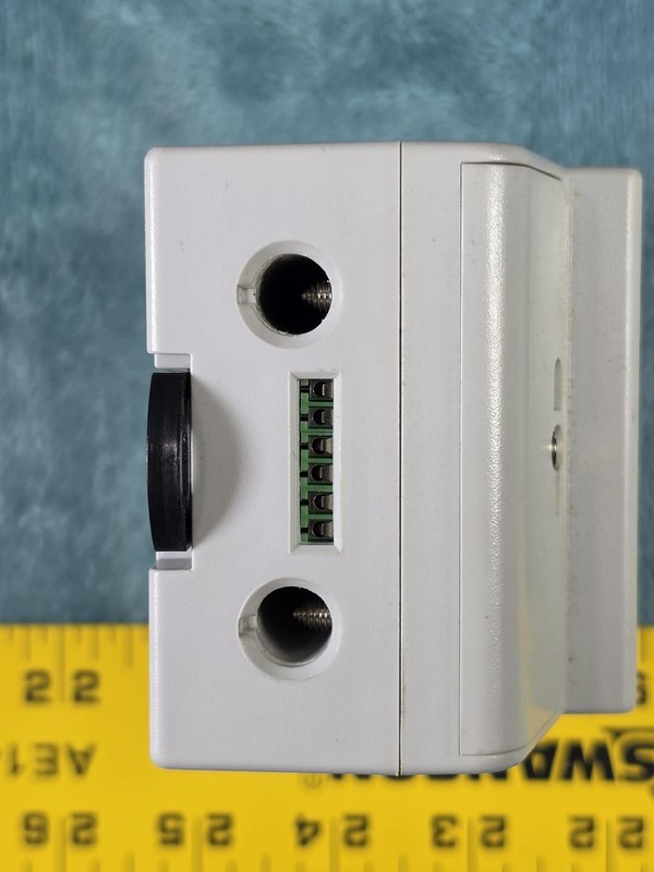 EKM-25IDS Single Phase 3-Wire kWh Meter 120/240V 5(100)A Open Box gallery