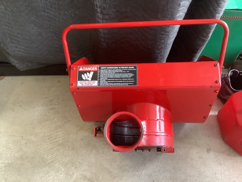 1995 Snapper two stage serries 3 Snow Thrower Model I6223 (For Parts Only) gallery