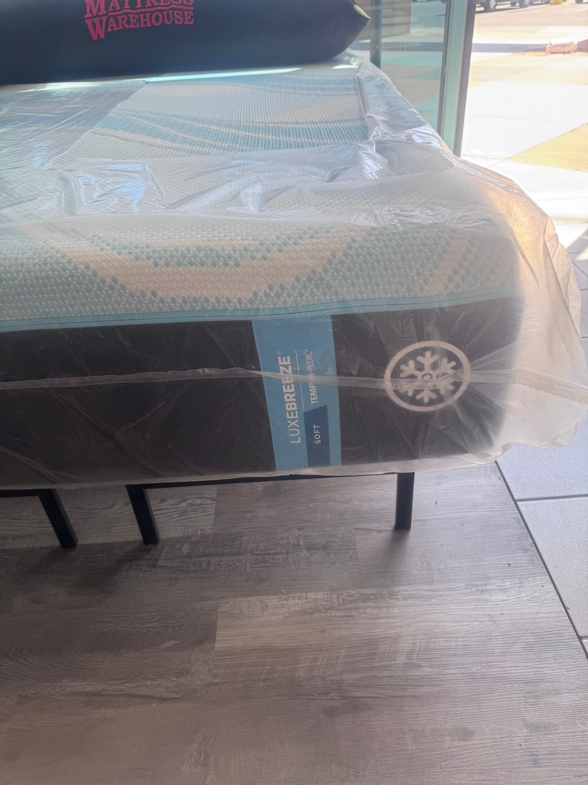 TEMPURPEDIC LUXEBREEZE SOFT QUEEN MATTRESS-MSRP$4900 gallery