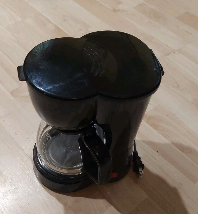 Black Walmart Coffee Maker Model 511400 Used, Good Condition 4 Cup gallery