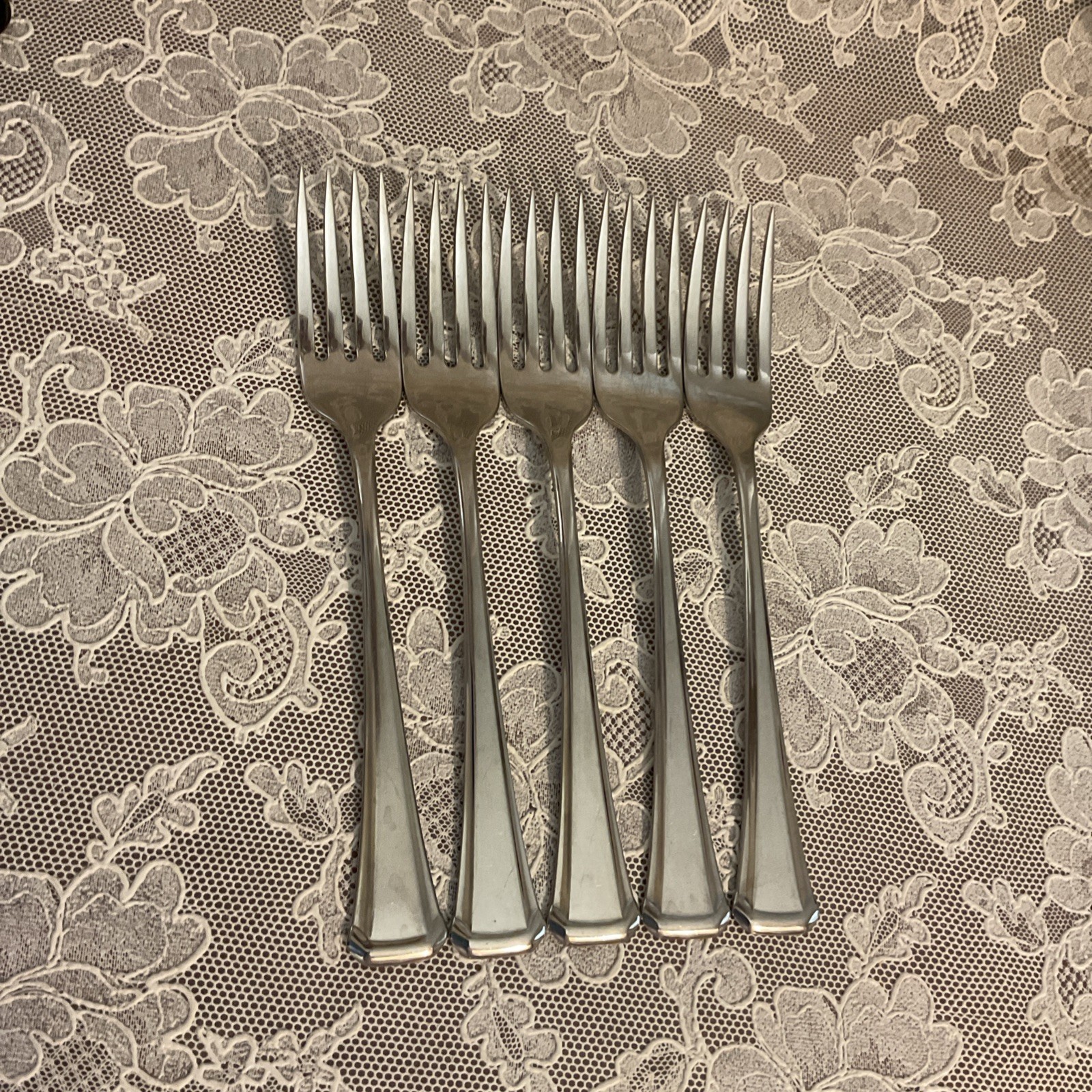 Oneida Maestro St. Leger Dinner Forks SSS 7 1/4" Stainless Lot of 5 gallery