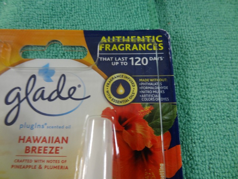 NEW Glade PlugIns HAWAIIAN BREEZE 2 Refills 1.34 FL.OZ. Total gallery