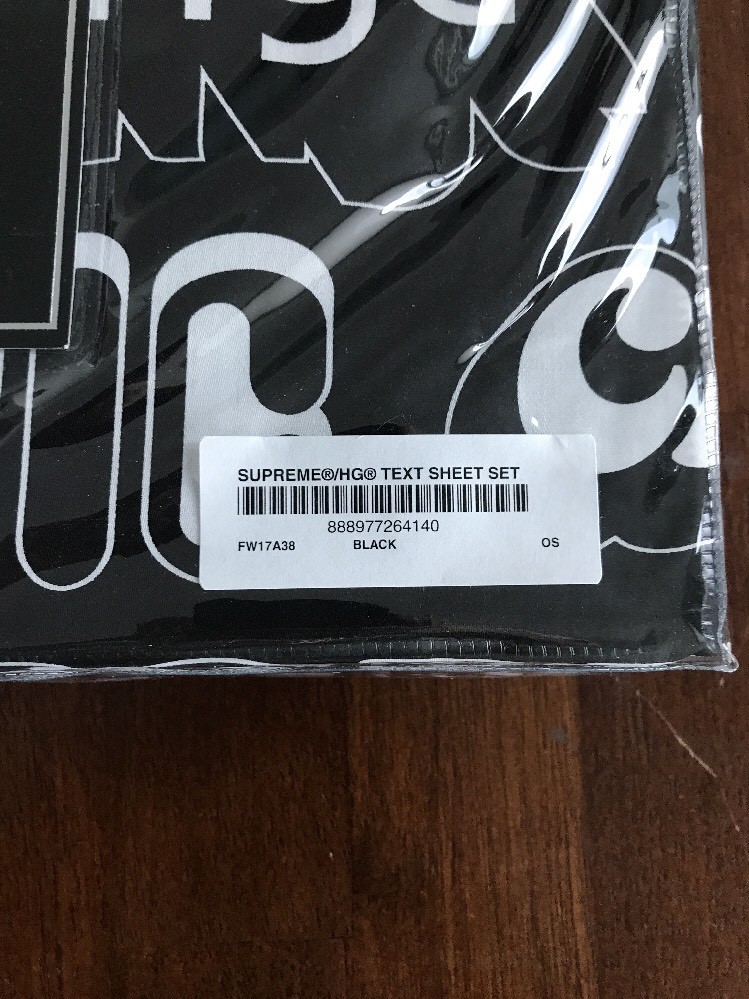 Supreme Hysteric Glamour Text Duvet + Pillow Set Full/Queen black belt gallery