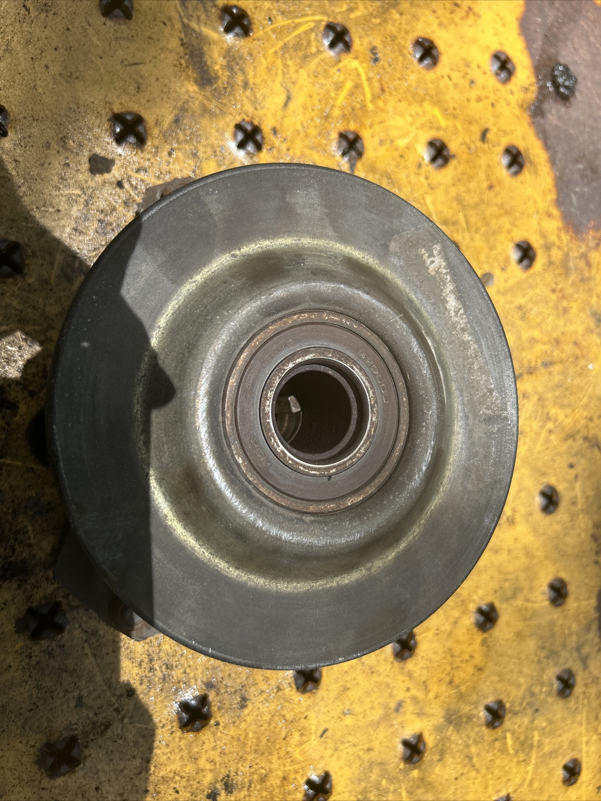 Great Dane GDRM48 PTO CLUTCH D18000 (NEEDS TO BE REWIRED) gallery