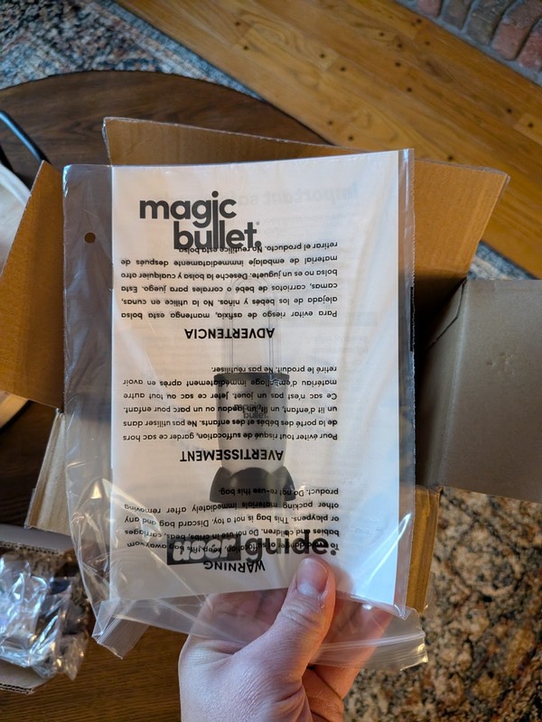 Magic Bullet Blender & Mixer: Model MBR-1101, Compact Small Size (Brand New) gallery