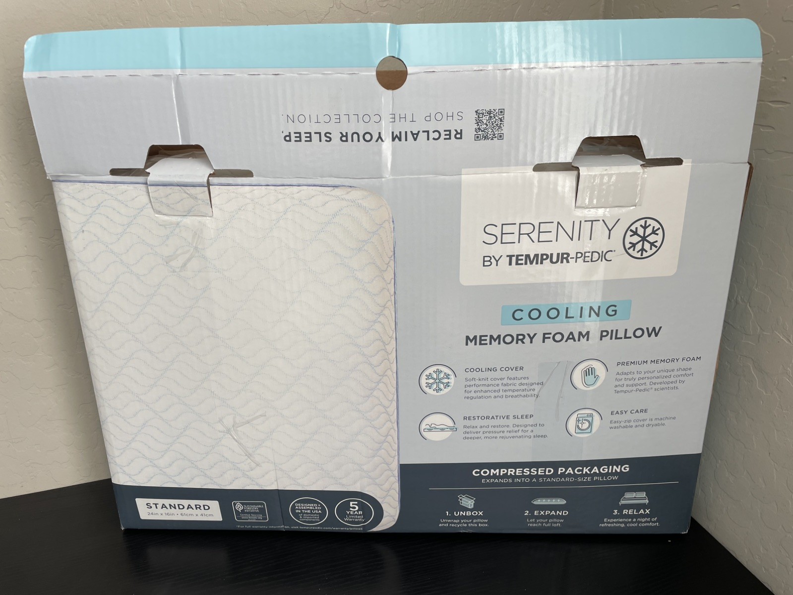 Serenity by Tempur-Pedic Cooling Memory Foam Pillow gallery