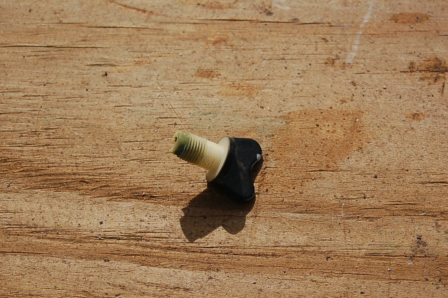 Honda HT3813 4514 Tractor Engine Radiator Petcock Drain Valve 19011-PA0-004 gallery
