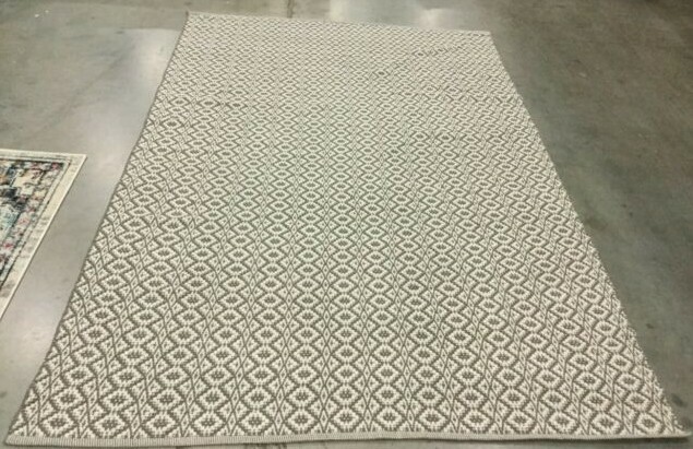 IVORY / GREY 6' X 9' Flaw in Rug, Reduced Price 1172647437 MTK716A-6 gallery