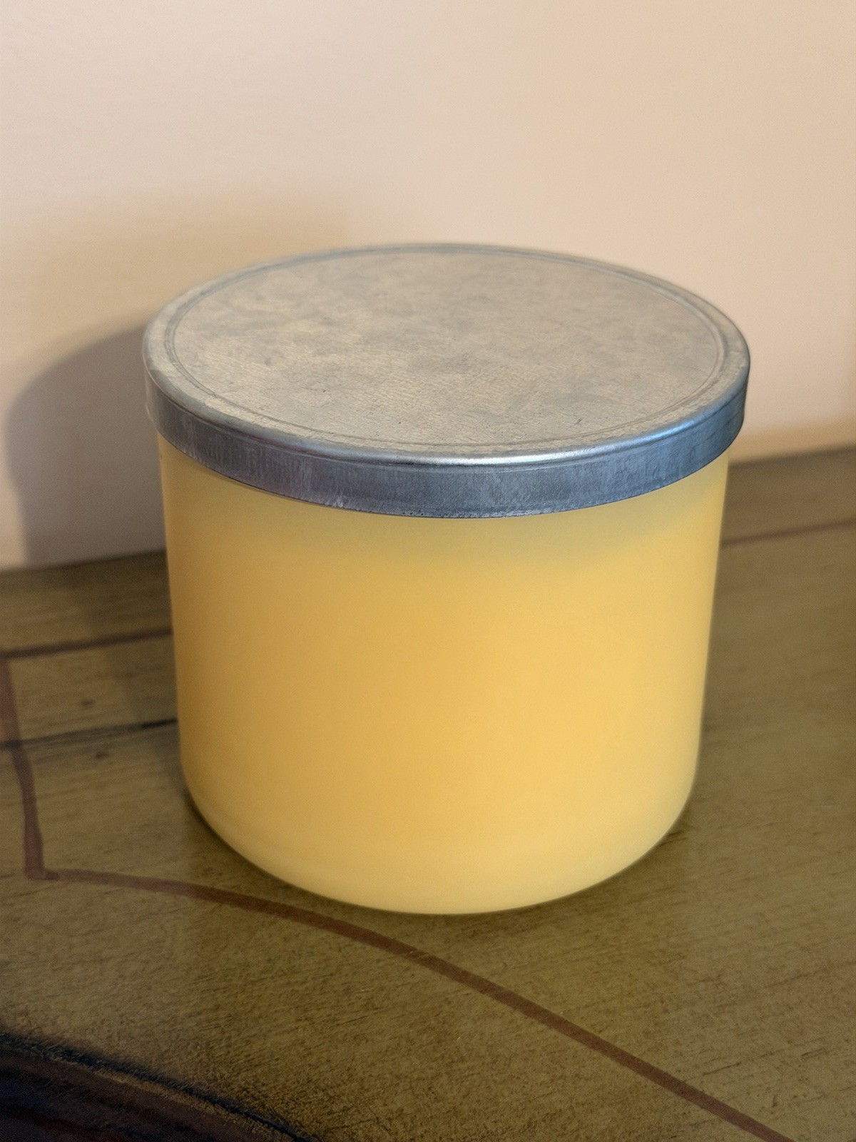 Bath & Body Works Banana Bundt Cake NEW Candle - Wicks Detached/Wax Loose gallery