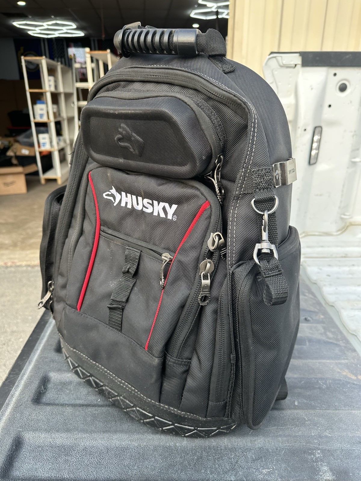 Husky 16 in. Pro Tool Backpack gallery