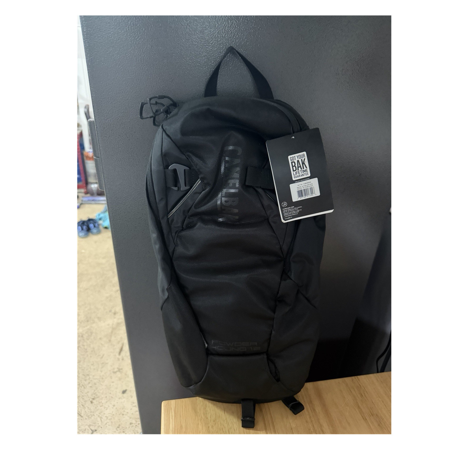 CamelBak Rogue 2L Black Hydration Backpack Nylon Adjustable Straps