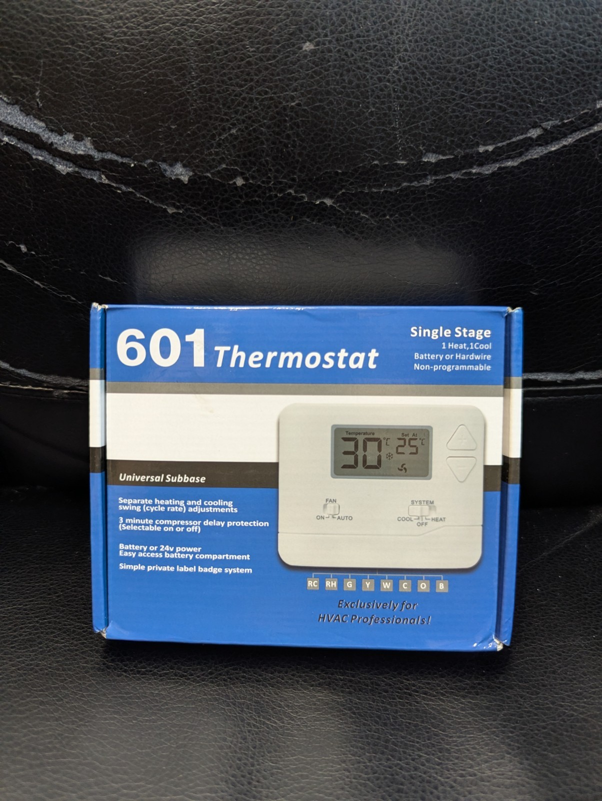 Digital Wall Electronic Non Programmable Thermostat 601 Heat / Cool Single Stage gallery