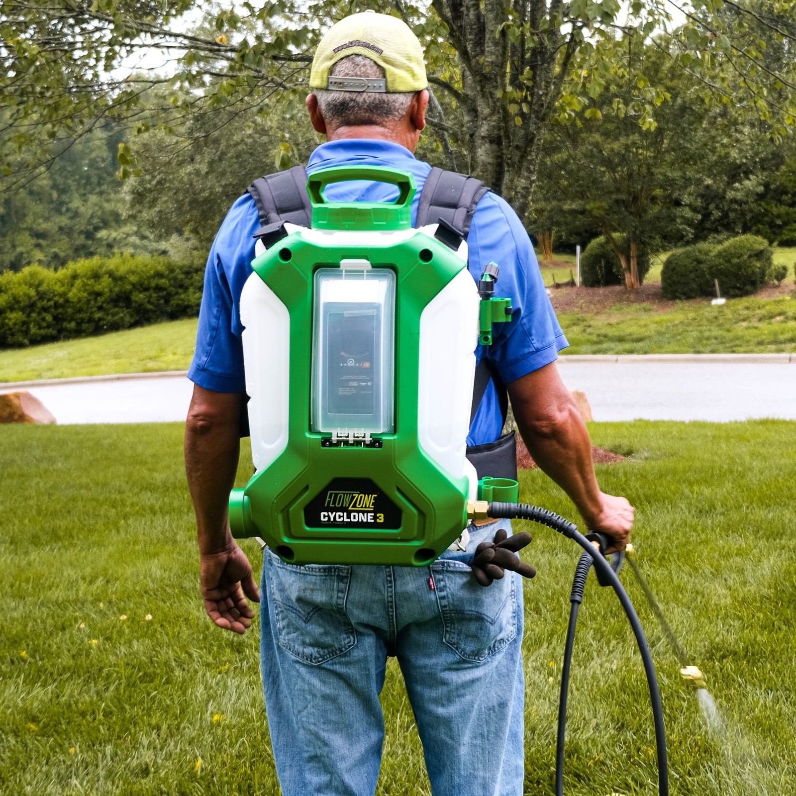 FlowZone Cyclone 3 Battery Powered Backpack Sprayer (4Gallon) - 4 Gallon gallery