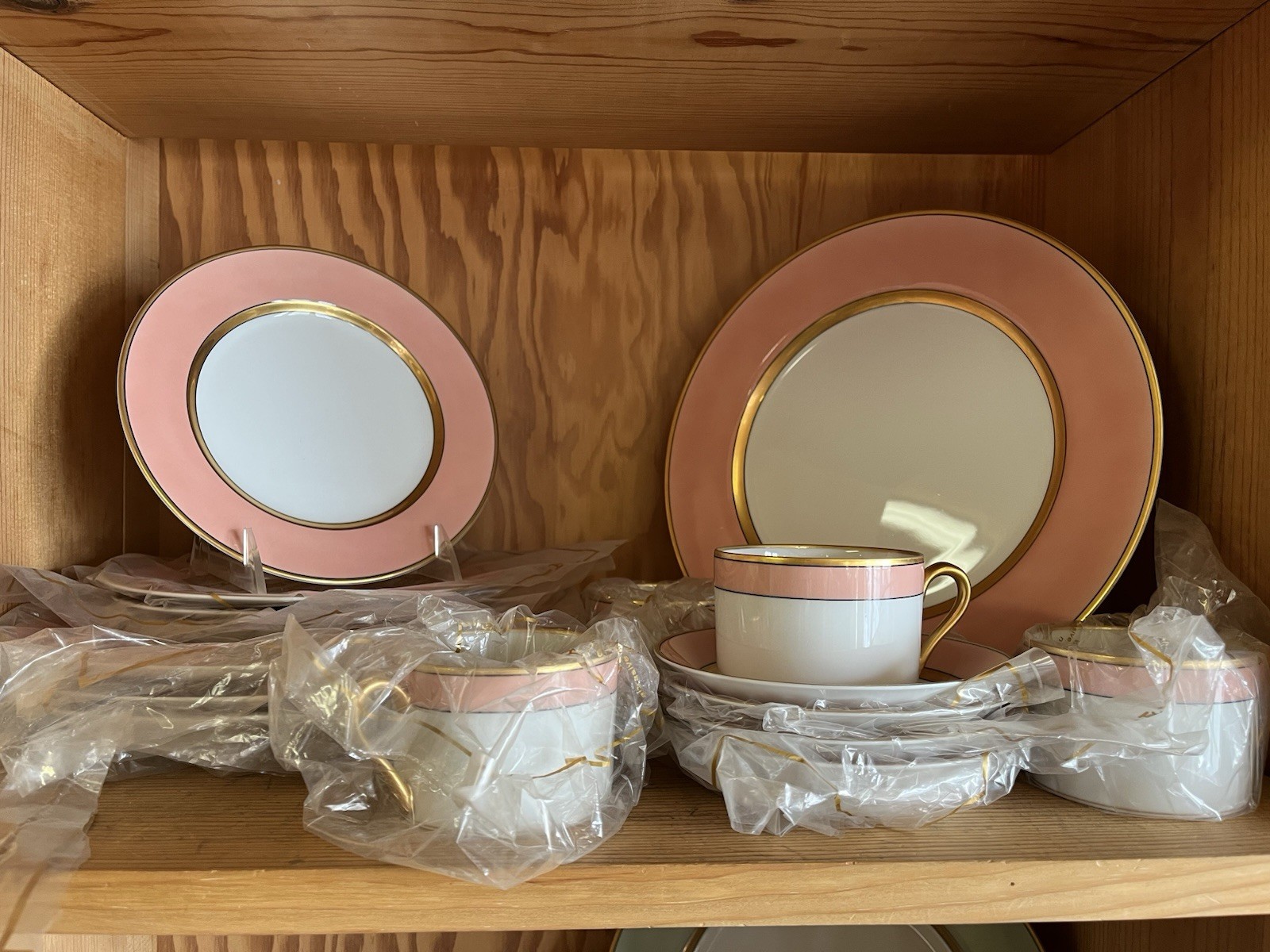 Fitz and Floyd Renaissance Peach Four Pc Place Setting Included NOS 3 Available gallery