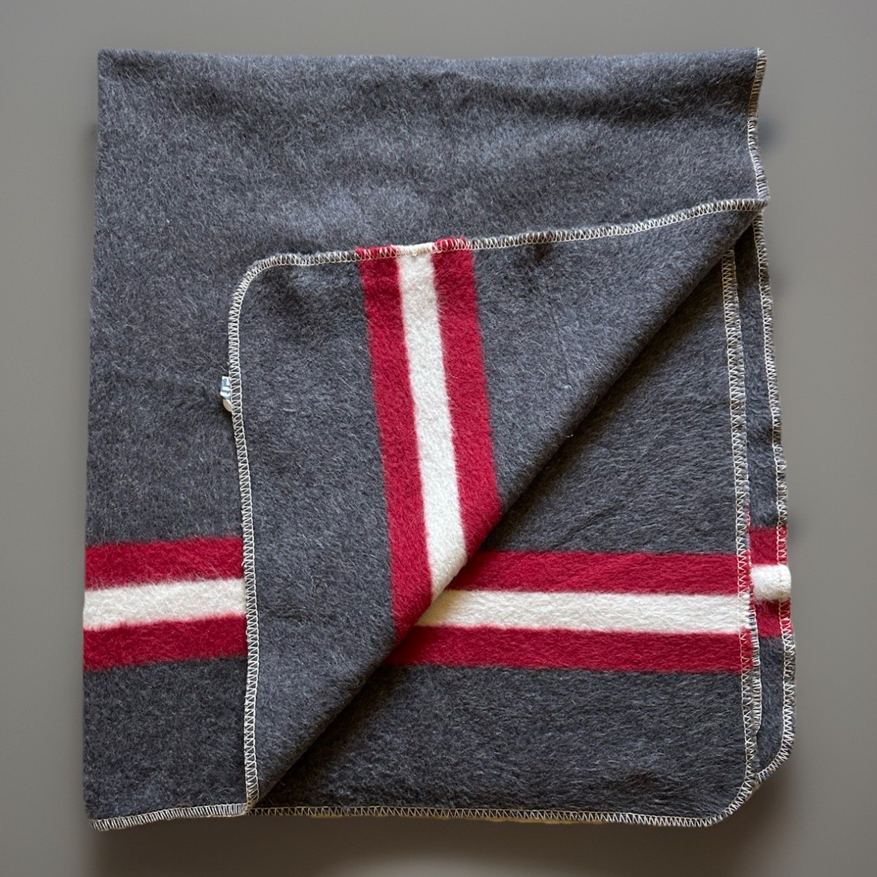Kumpi Alpaca Wool Blend Blanket Throw Red Stripe Camping Hiking Travel Cozy Warm gallery
