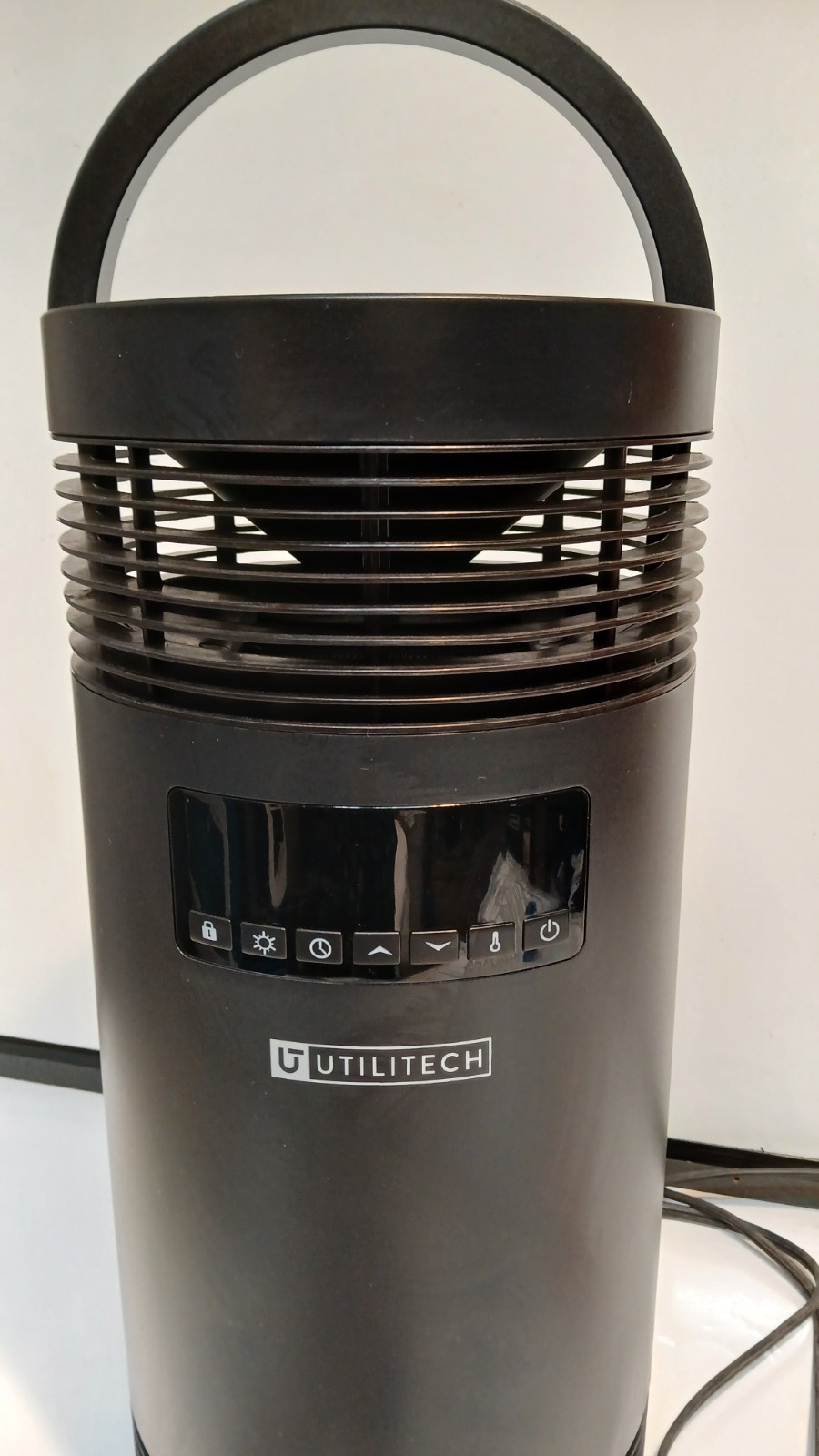 Utilitech 360 Ceramic Heater With Adjustable Thermostat Up To 300 Sq Ft #4969020 gallery