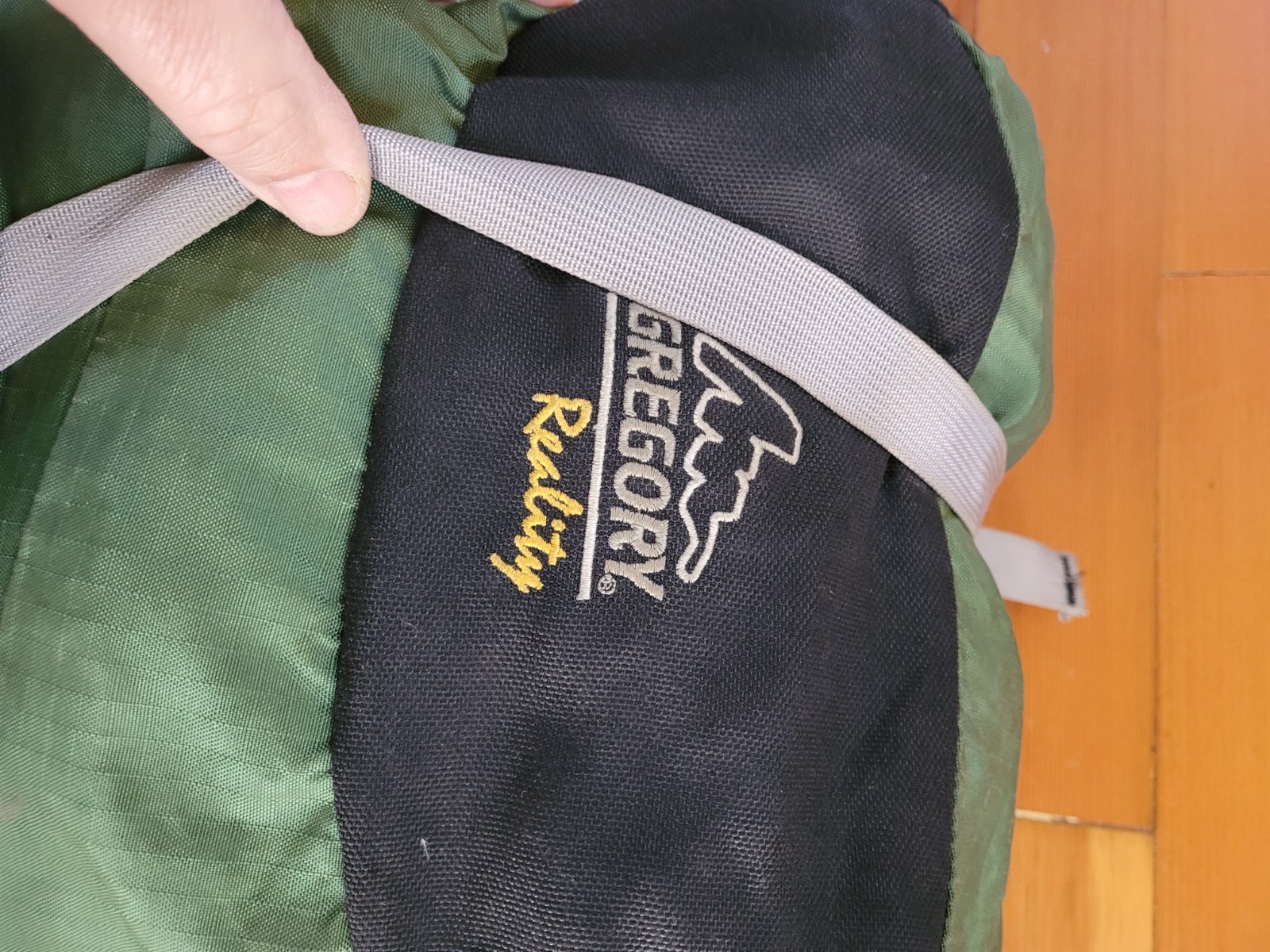 Gregory Reality Internal Frame Hiking Camping Backpack Pack Bag Size Medium 4