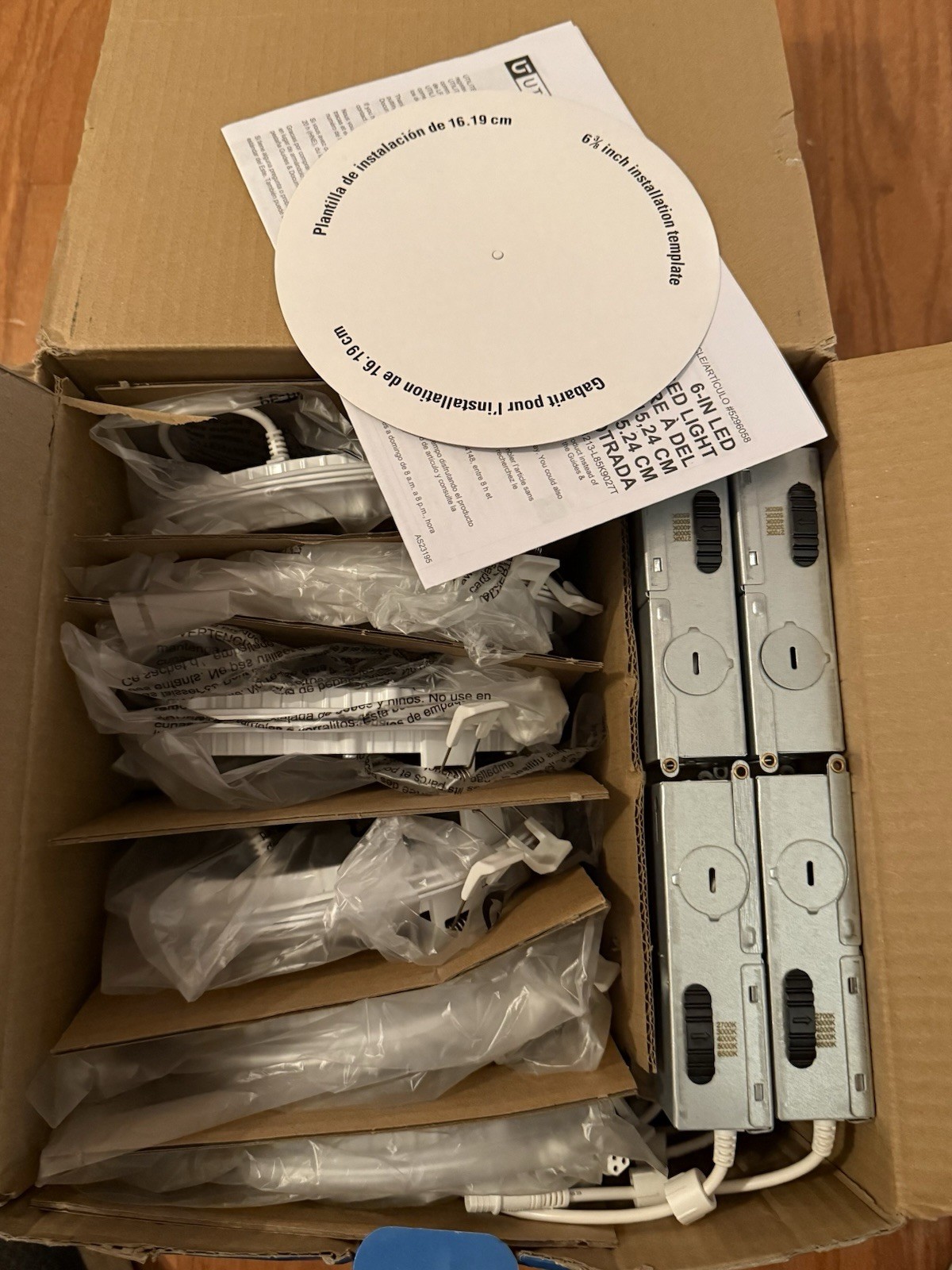 Utilitech 12 Count Pack 6” Recessed LED Canless Lights 5296058 - 850 Lumens 6-in gallery