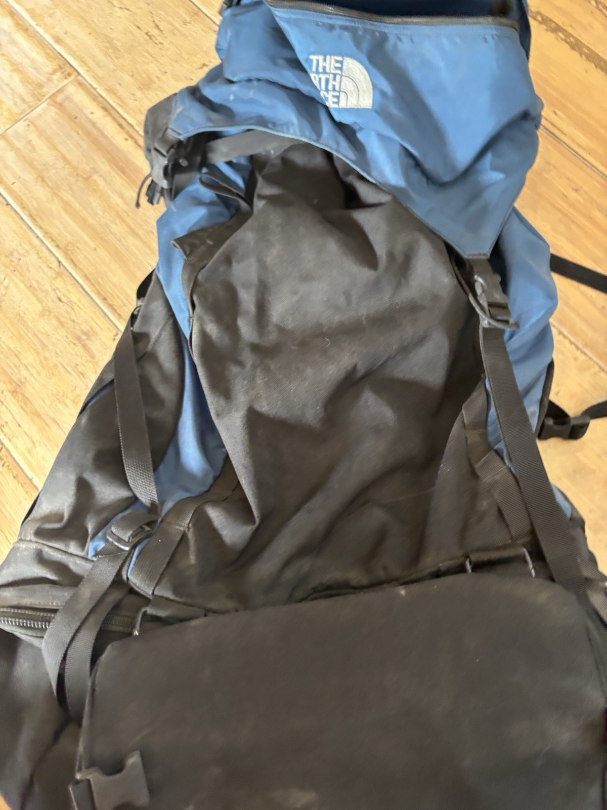 Northface Back Pack Stamina Internal Frame Accessory 27in Backpack Black Blue 4