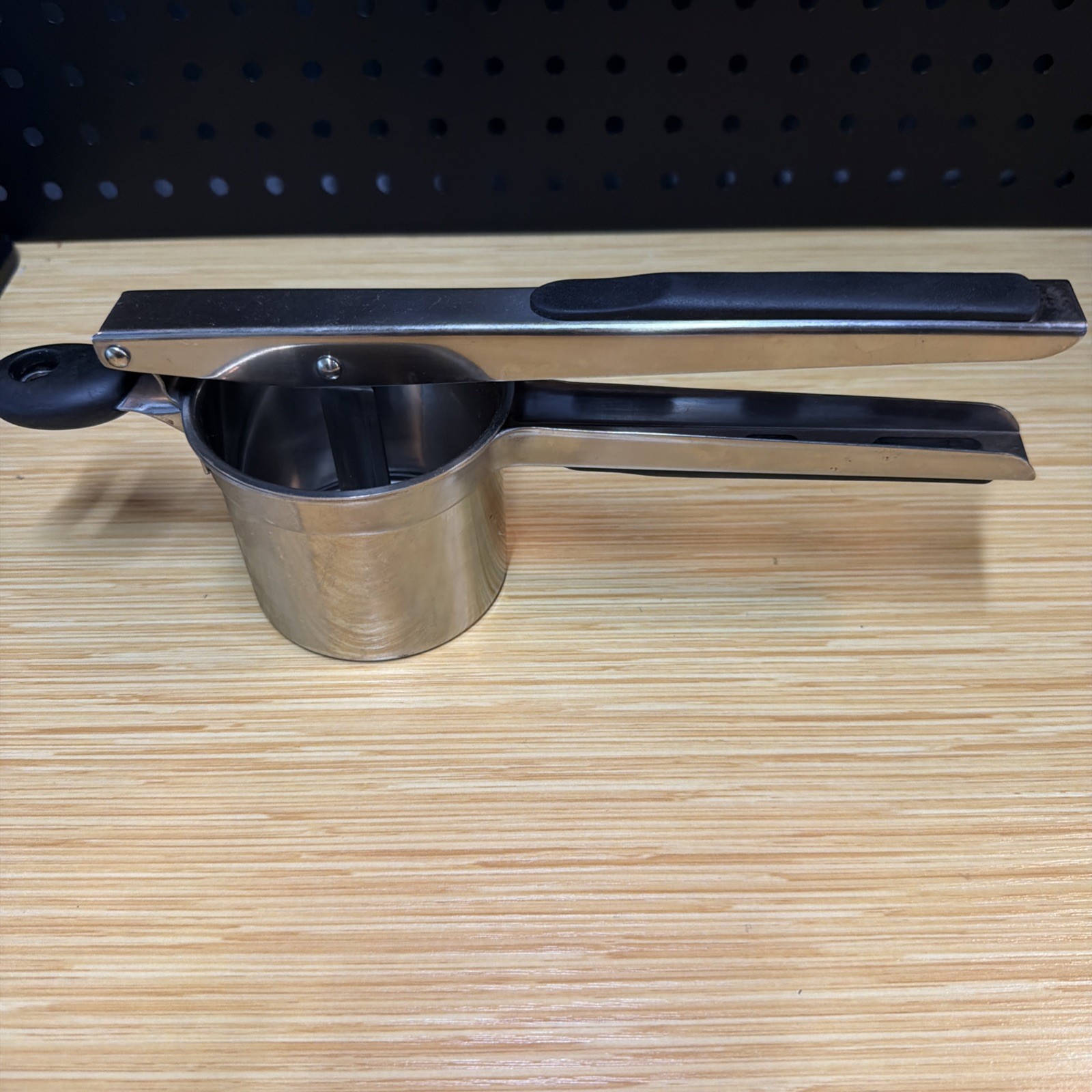 OXO Good Grips Potato Ricer Stainless Steel Press Masher Kitchen Tool Soft Grip gallery