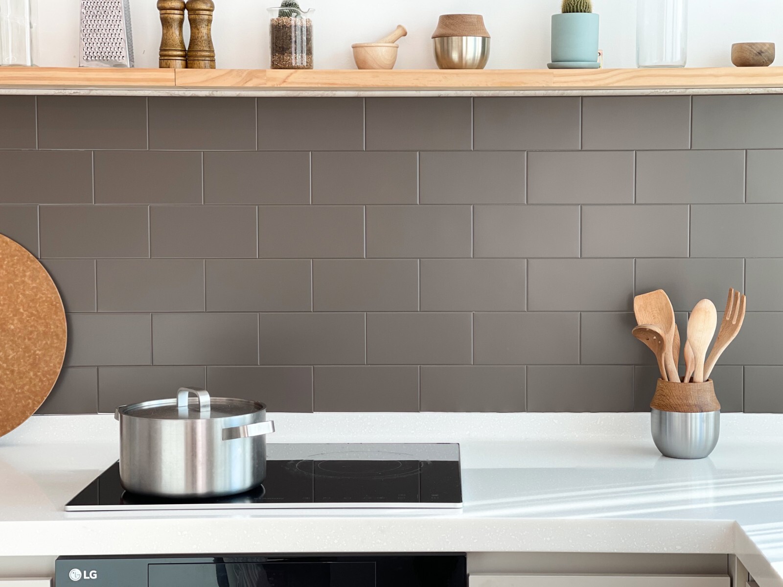 Peel & Stick Metal Tile kitchen backsplash 3.93"x7.87"(100MM x 200MM) gallery