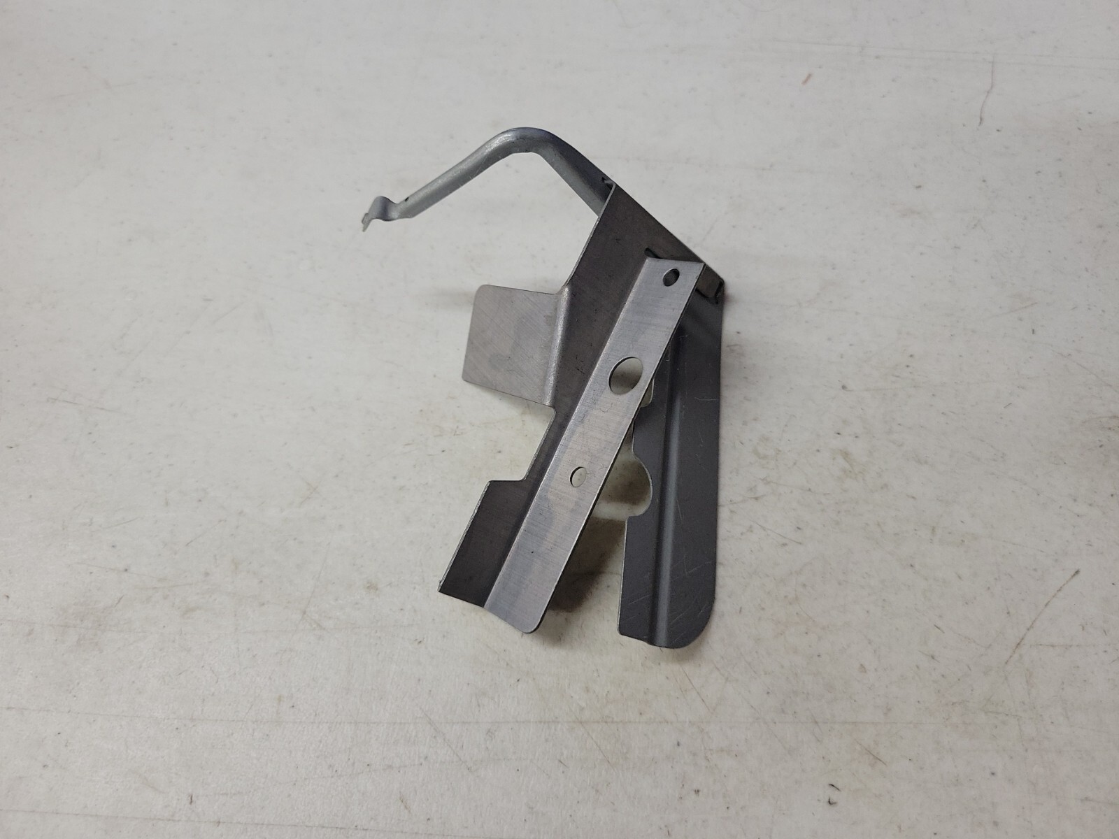 Briggs & Stratton 293513 Governor Blade OEM gallery