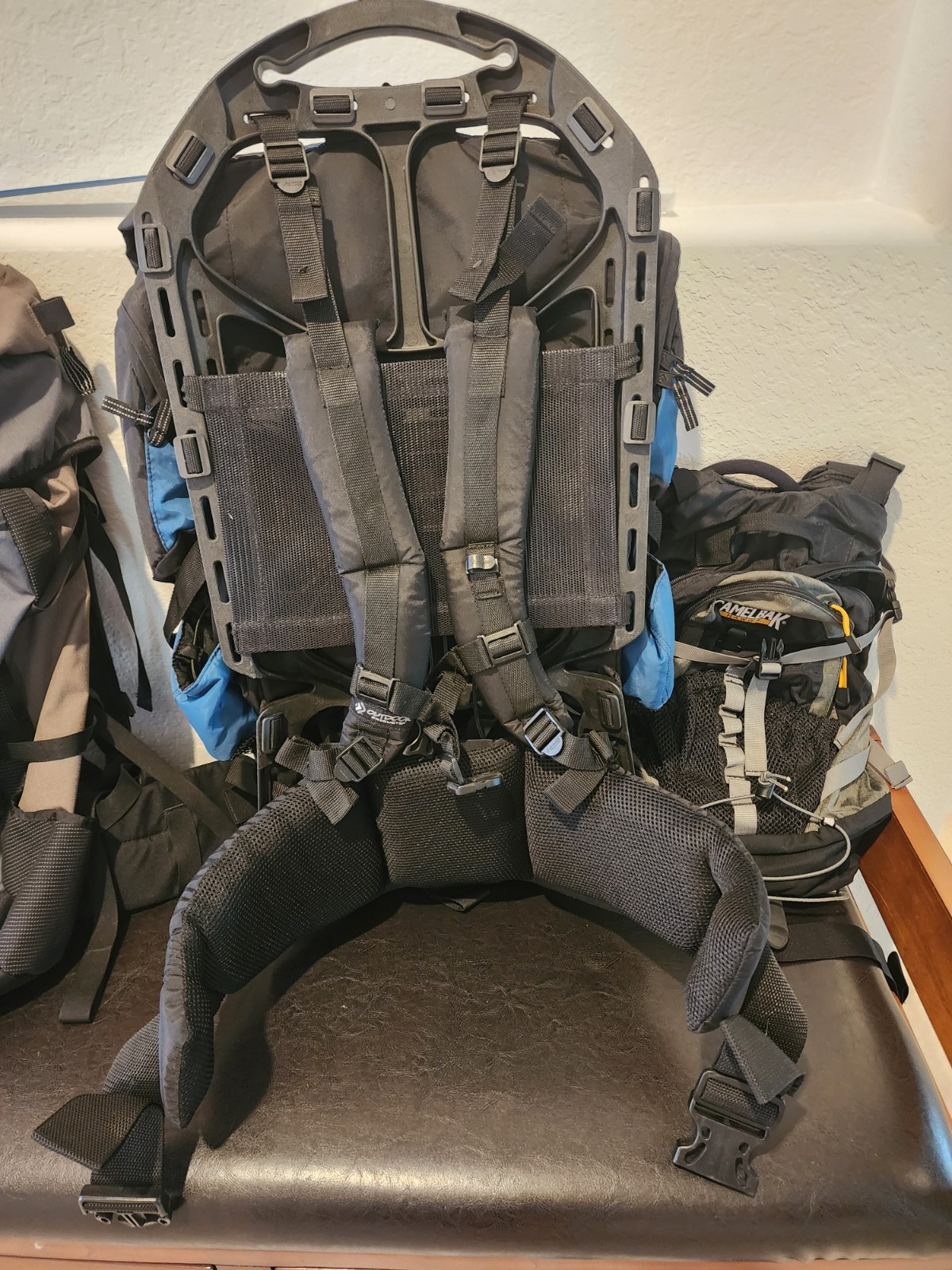 Mantis Outdoor External Big Size Backpack with external frame, adjustable  strap 2
