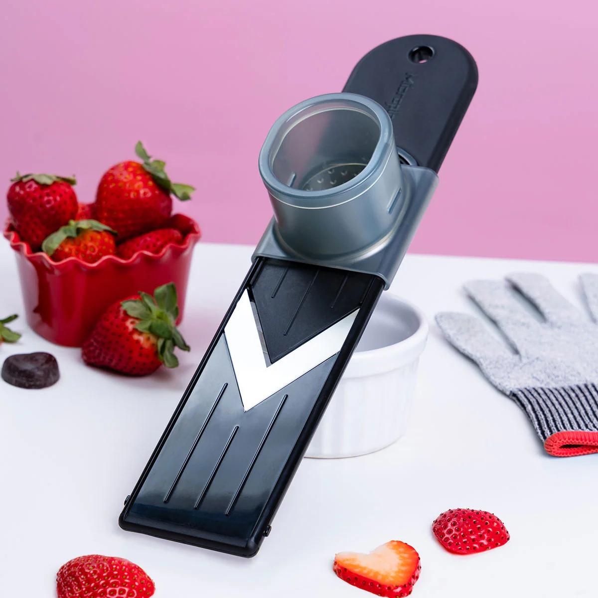 Microplane Mini Mandoline Compact Kitchen Slicer for Fruits & Veggies gallery