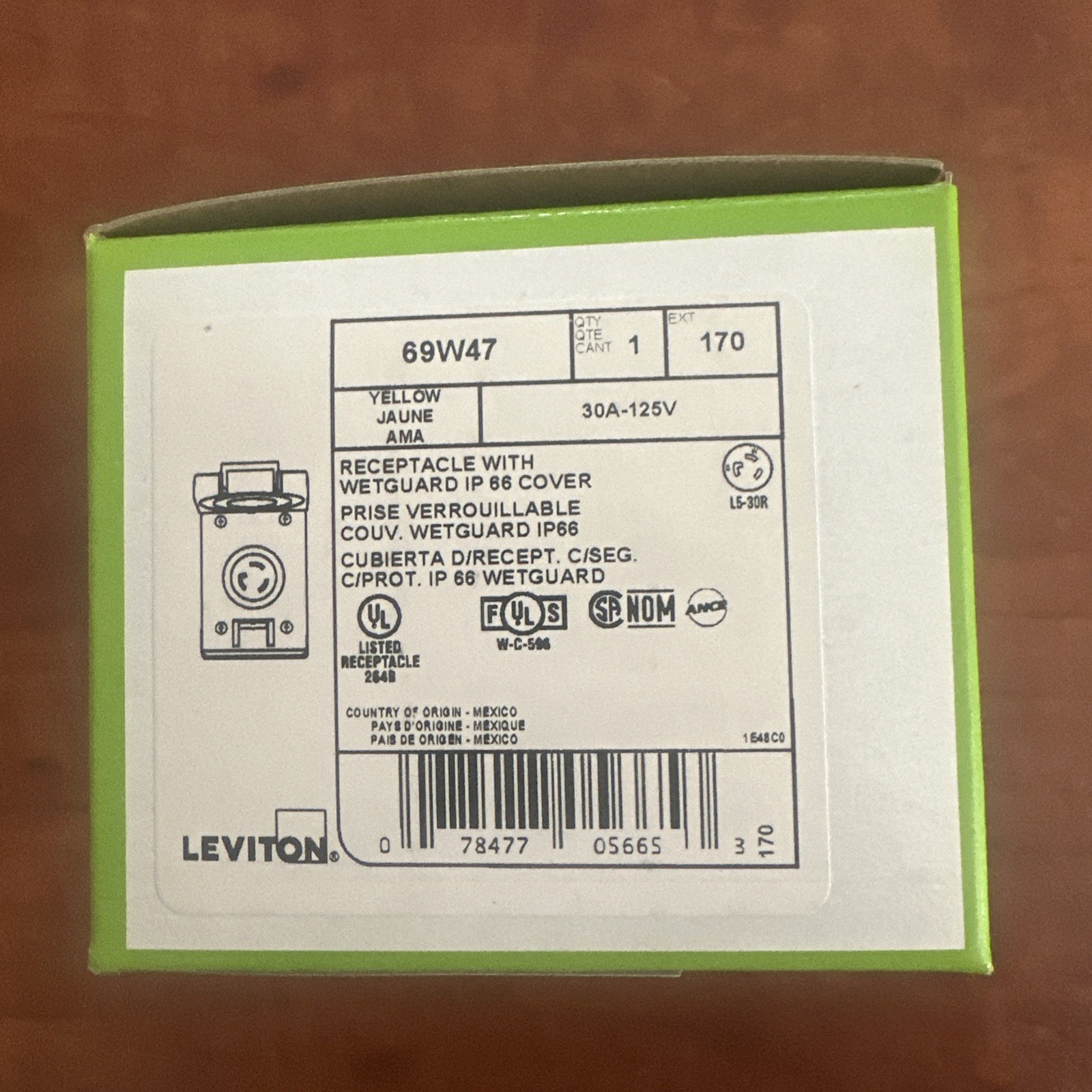 LEVITON 69W47 30AMP 125V RECEPTACLE WITH WESTGUARD IP66 COVER INDUSTRIAL GRADE gallery