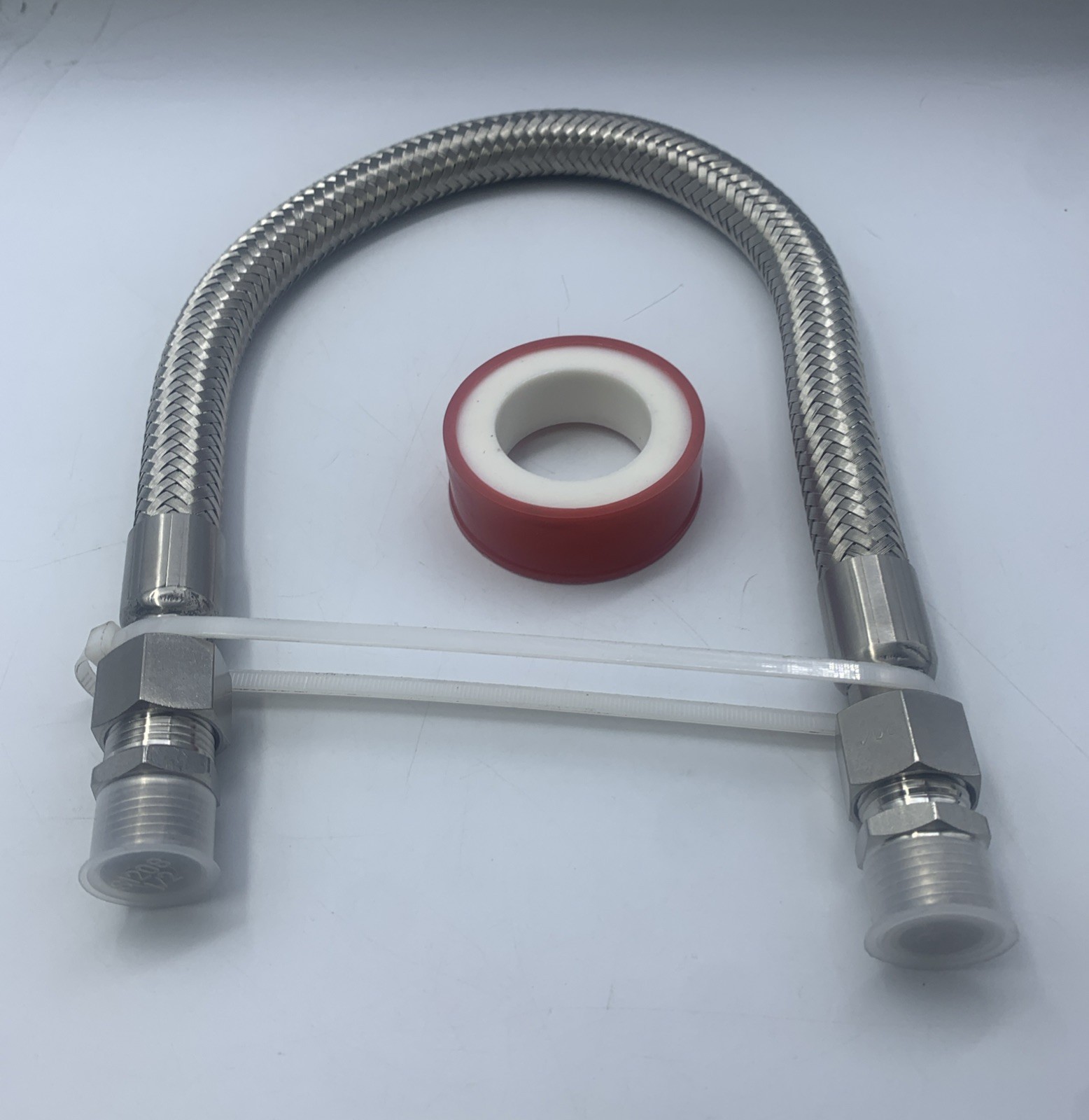 Industrial Grade Compressor Jumper Hose, 1/2" NPT Male X 20" Length Hose 750°F gallery
