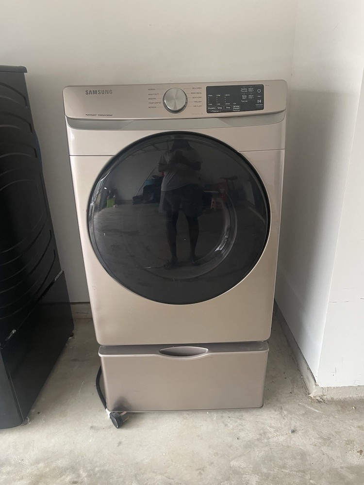 7.5-cu ft Stackable Steam Cycle Electric Dryer (Champagne) Item #1258840Model #D