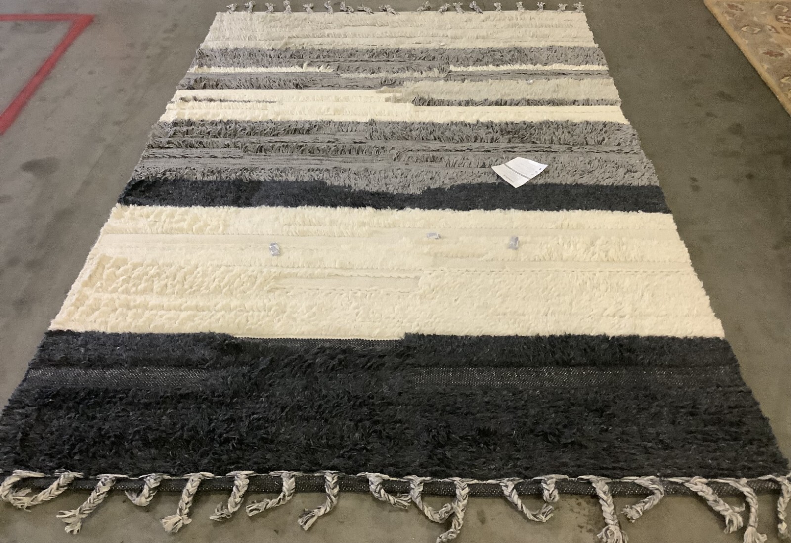 IVORY / GREY 6'-0" x 9'-0" Back Stain Rug, Reduced Price 1172669320 KNY955A-6 gallery