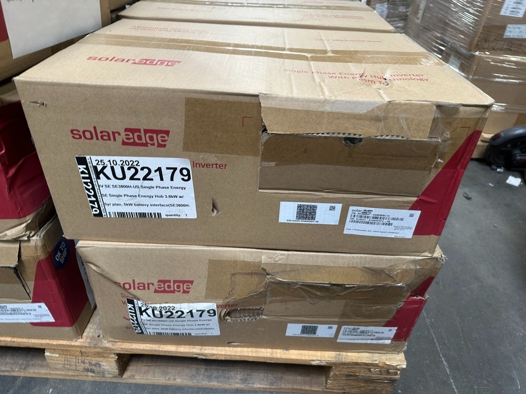SolarEdge SE3800H-USM3BBC14 Grid-Tie Solar Inverter New gallery