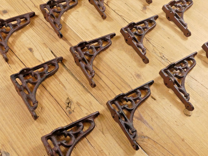 12 Antique Style Brace Wall Bracket Cast Iron Brackets SMALL 3 1/2" X 3 7/8" gallery
