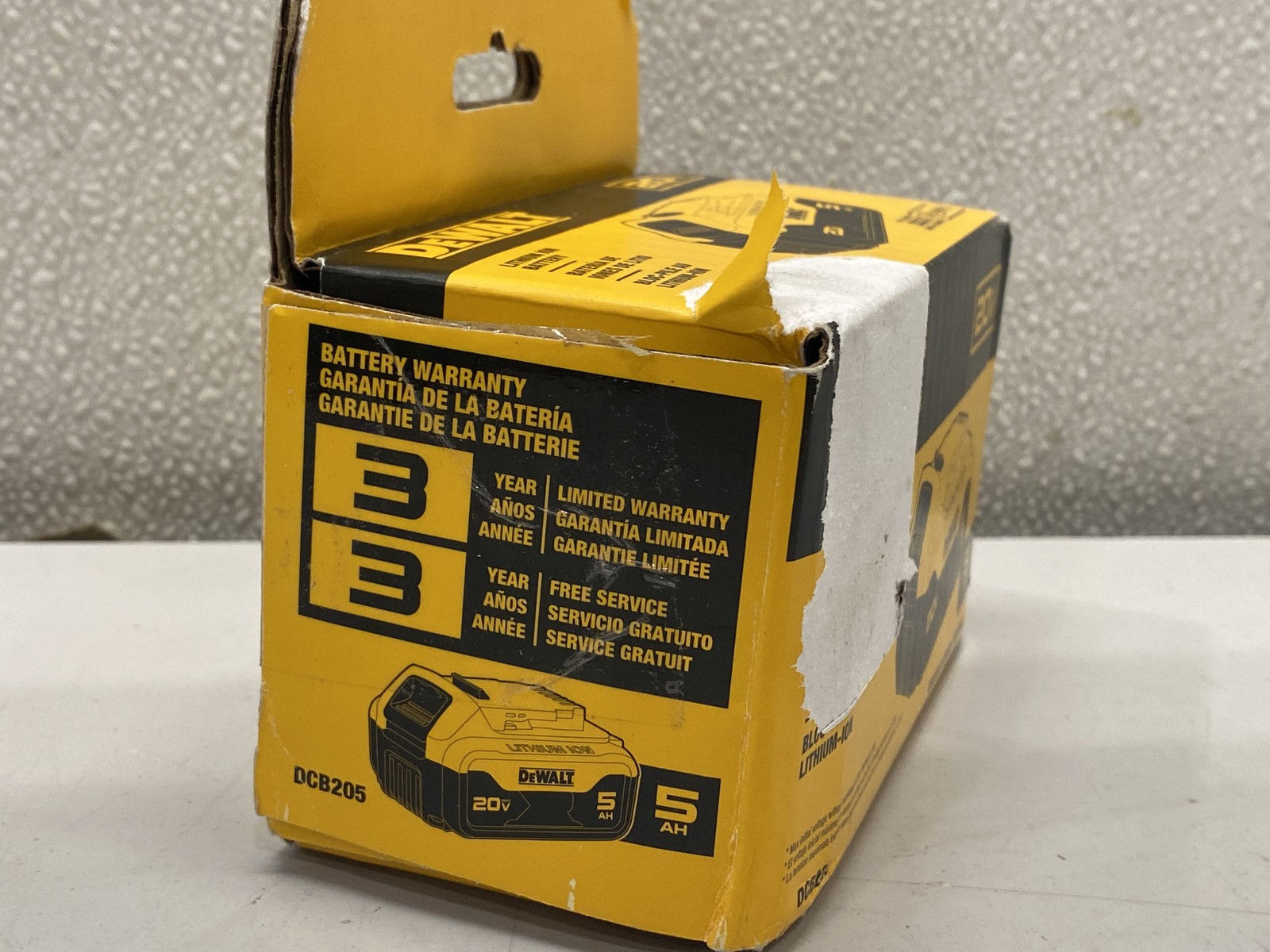 DeWalt 20V Max 5Ah Li-Ion Battery Pack DCB205 gallery