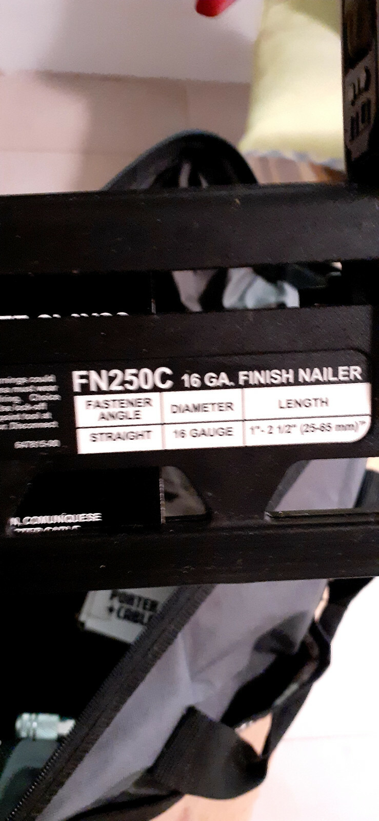 Porter-Cable FN250C 16-Gauge 2 1/2" Straight Finish Nailer gallery