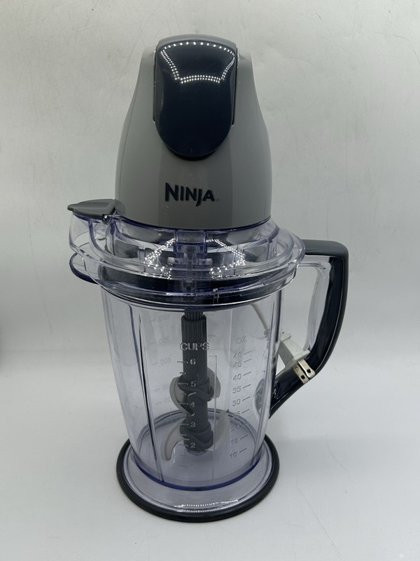 Ninja Master Prep Blender Food Processor 48oz QB900B 400W 9 Pieces Used Works gallery