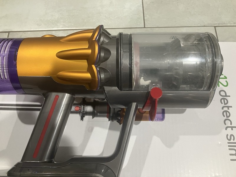 Dyson V12 Detect Slim cordless vacuum set (USED ~20x) gallery