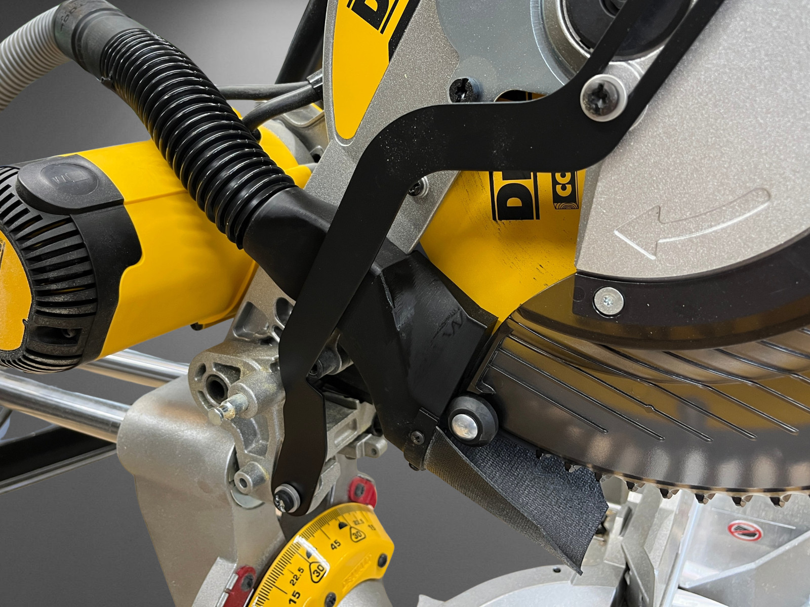 DeWALT DWS779/780 Dust Collection Upgrade for Miter Saws - Complete Kit gallery