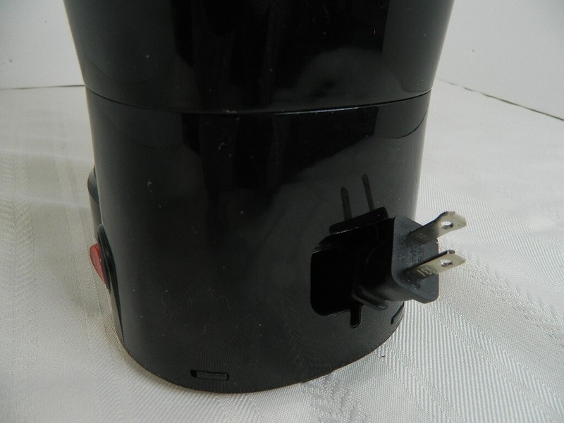 Mainstays 5 Cup Coffee Maker - Black With Cord Storage Tested and Works Great gallery