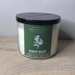 Bath & Body Works Stress Relief Eucalyptus Spearmint 3 Wick Candle 14.5 oz Aroma
