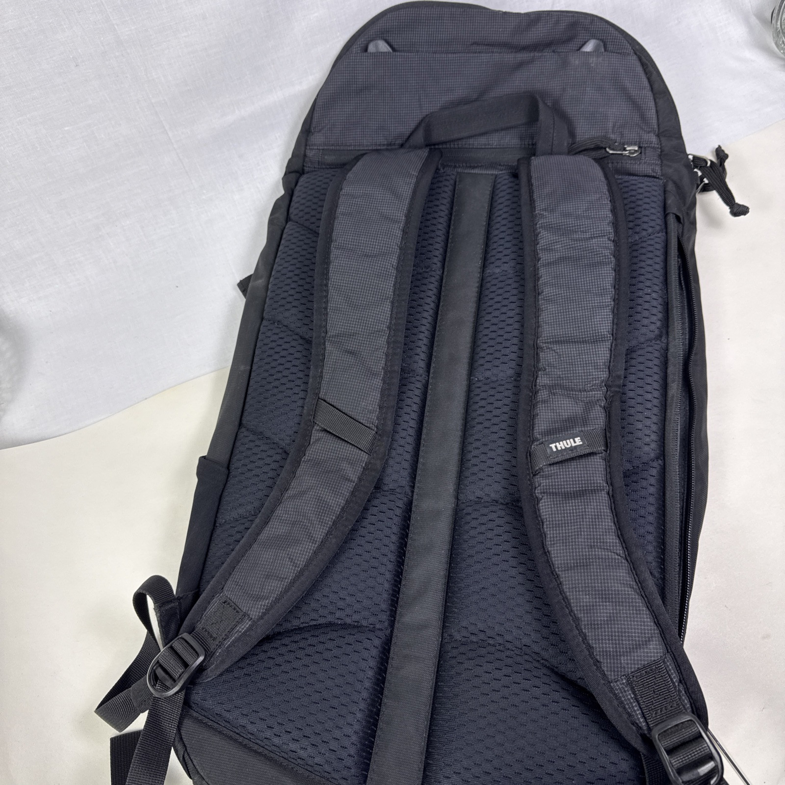 Thule Enroute Backpack 23L Black/Grey 3