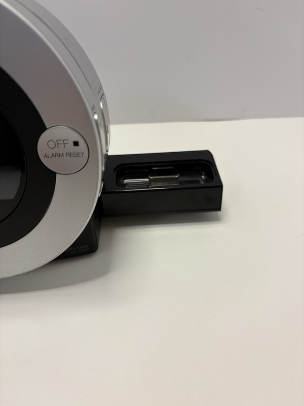 Sony Dream Machine ICF-CD3iP FM/AM Clock Radio w/CD Player iPhone Dock TESTED gallery