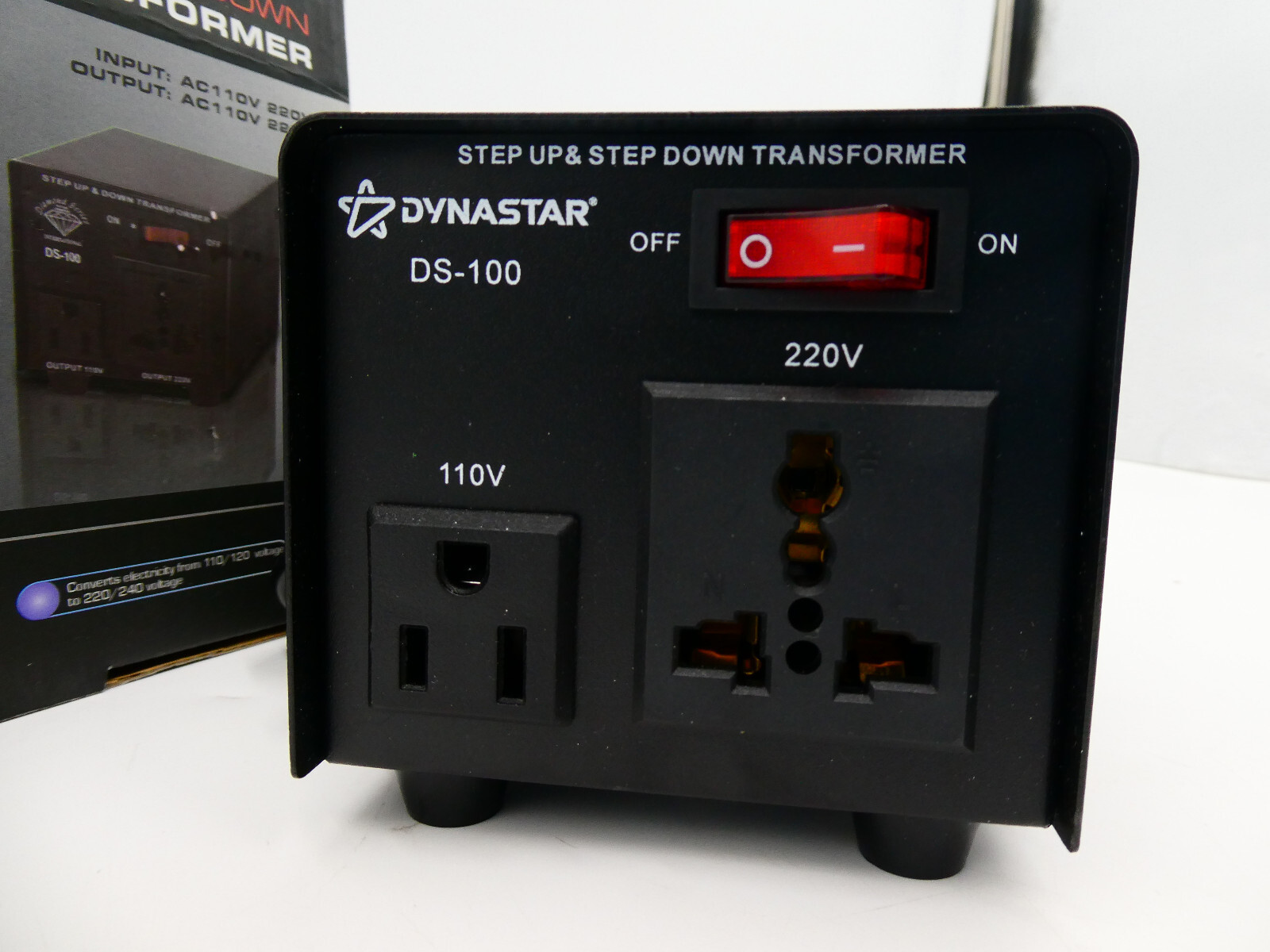🍀 NEW! Dynastar DS-100 Step Up & Down Voltage Converter Transformer 100W 110V gallery