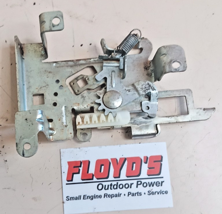 Briggs & Stratton throttle choke Control Bracket Genuine 597209 694042 gallery