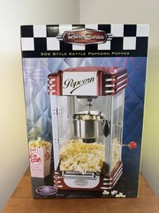 Kettle Popcorn Popper/Maker Nostalgia Tabletop Retro Series NEW – RKP630