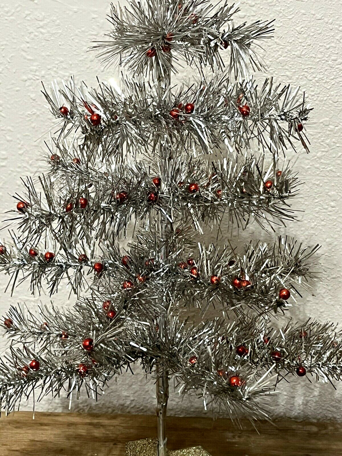 Vintage Style Silver Tinsel Feather Christmas Tree Red Ornaments Wood Base 18" gallery