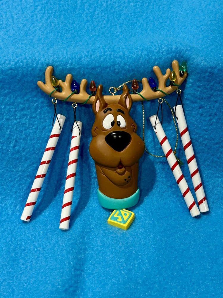 Scooby Doo Peppermint Chimes 1999 Warner Bros Studio Store Christmas Ornament