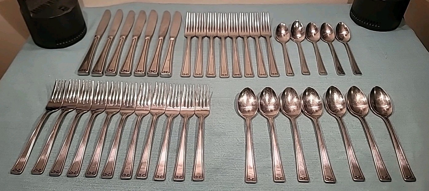 Gorham Classic Key Stainless Steel Flatware 38 Pieces gallery