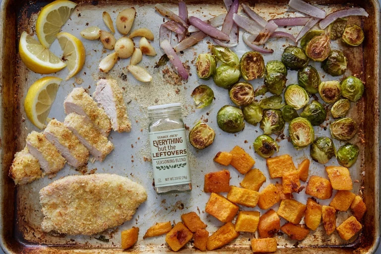 Trader Joe’s 2.6 oz EVERYTHING BUT THE LEFTOVERS Seasoning Blend Rub *BB 9/2027* gallery